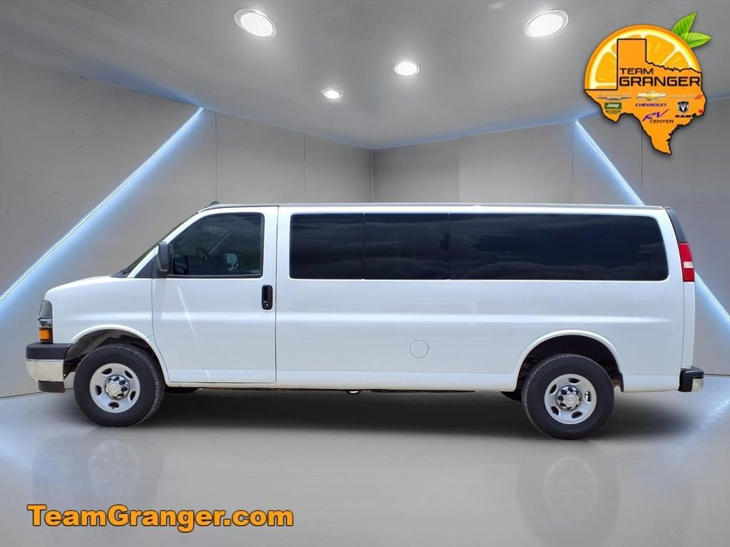 Used 2019 SUMMIT WHITE Chevrolet LT image 6