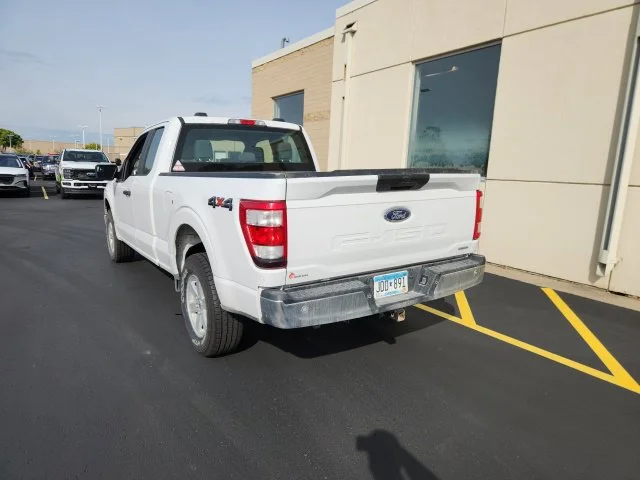 Used 2021 White Ford XL image 4
