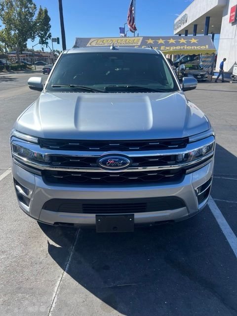 Used 2023 Silver Ford Limited image 3