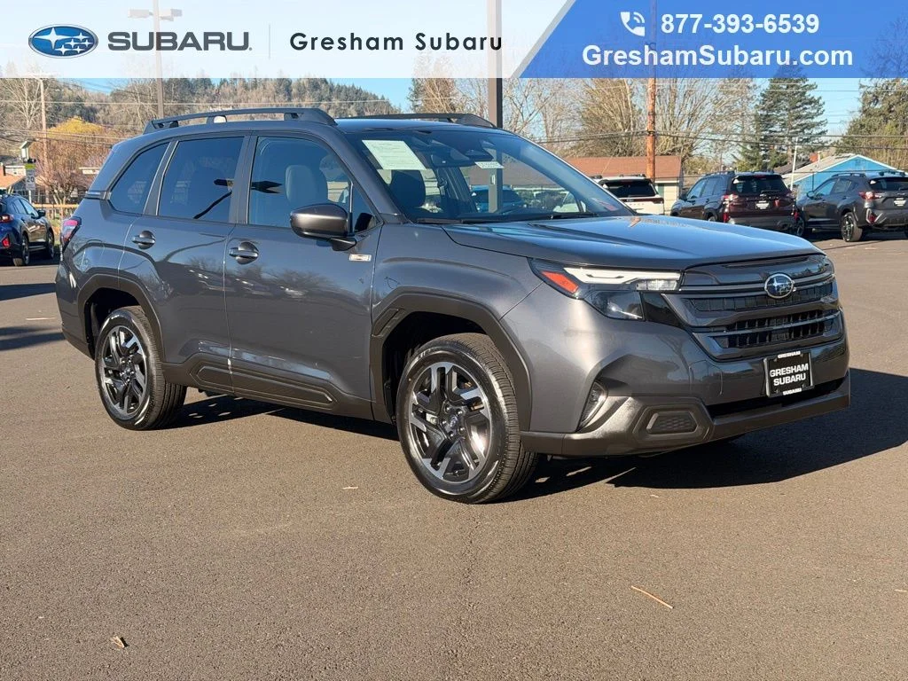 2025 Subaru Forester Premium Hybrid's photo