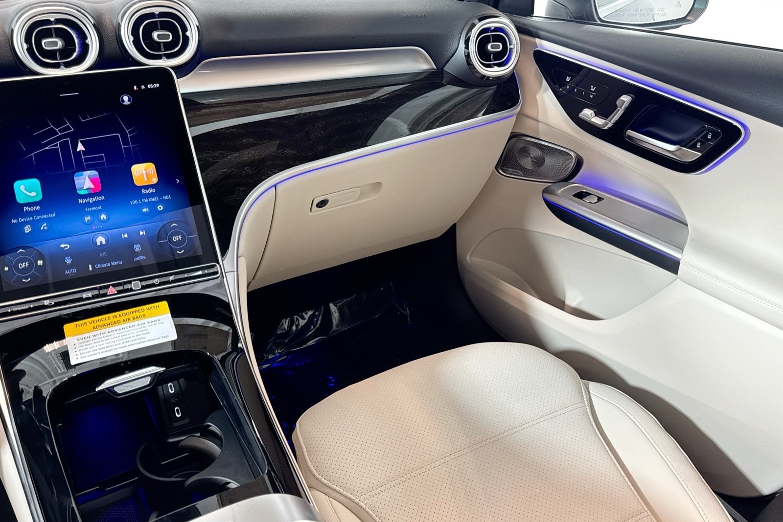 New 2026 Starling Blue Metallic Mercedes-Benz GLC 300 image 21