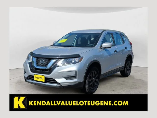 Used 2018 Silver Nissan S image 1