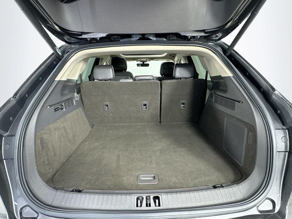 Used 2020 Magnetic Gray Lincoln Reserve image 33