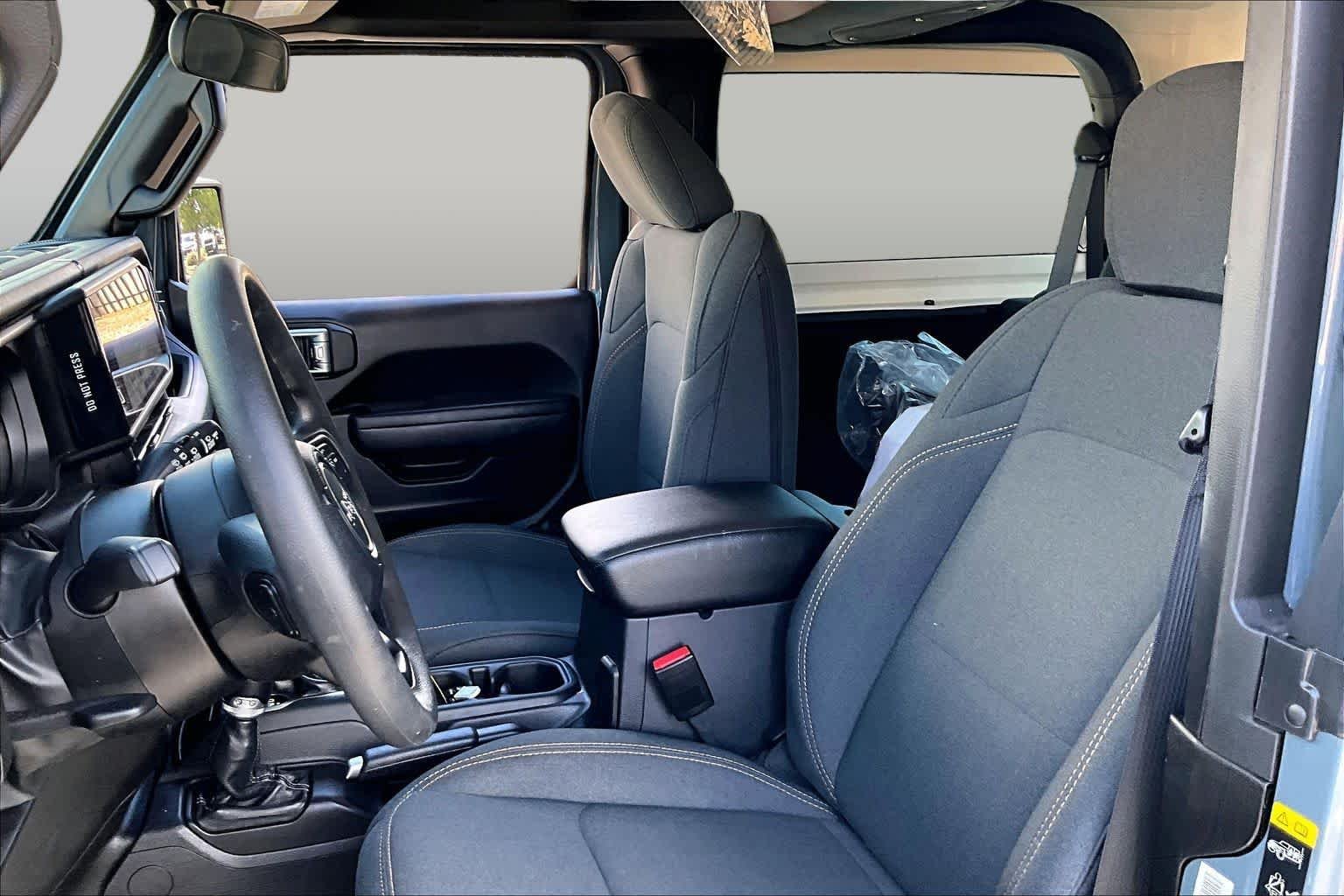 Used 2026 Anvil Clearcoat Jeep Sport image 9
