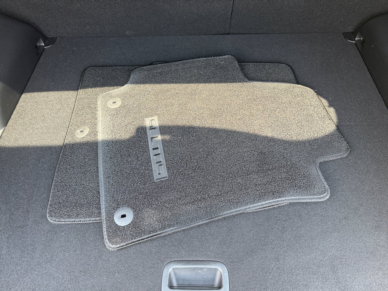 Used 2024 Pluton Blue/Black Roof Kia S image 39