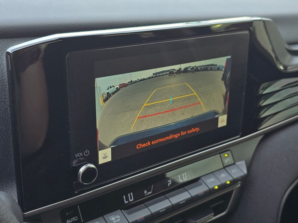 Used 2025  Toyota LE image 32