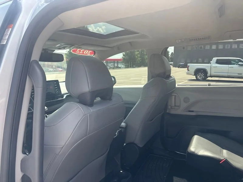 Used 2022 Silver Toyota XLE image 17