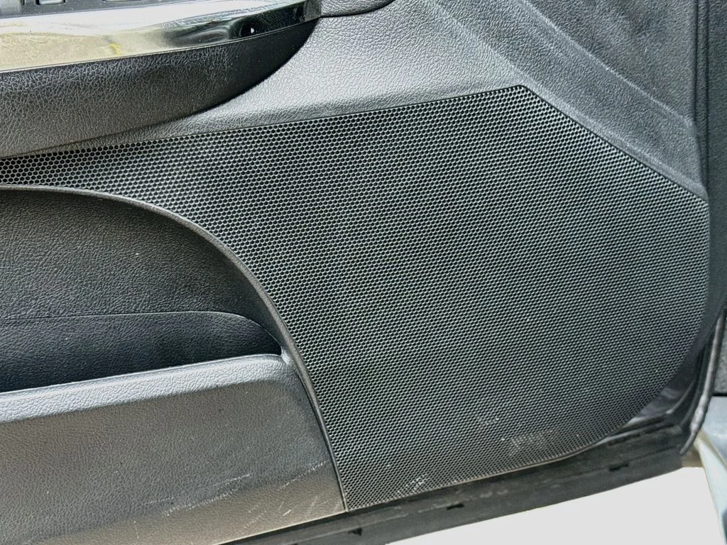 Used 2013 Gray Toyota XLE image 23
