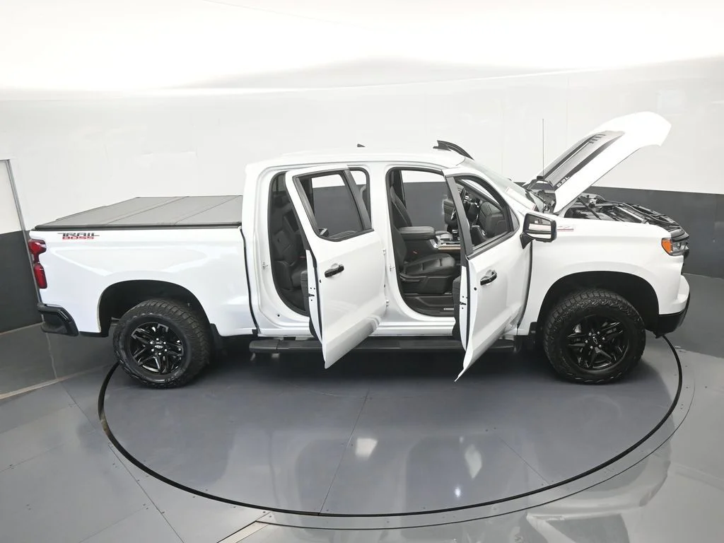 Used 2024 Summit White Chevrolet LT Trail Boss image 80