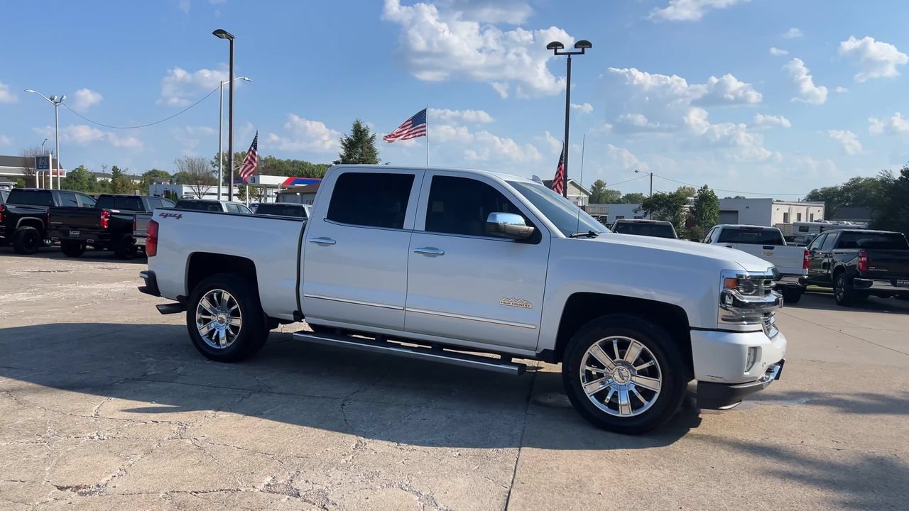 Used 2016 Chevrolet Silverado 1500 High Country with VIN 3GCUKTEC2GG361123 for sale in Lebanon, OH