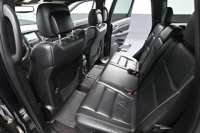 Used 2017 Black Jeep Limited image 35