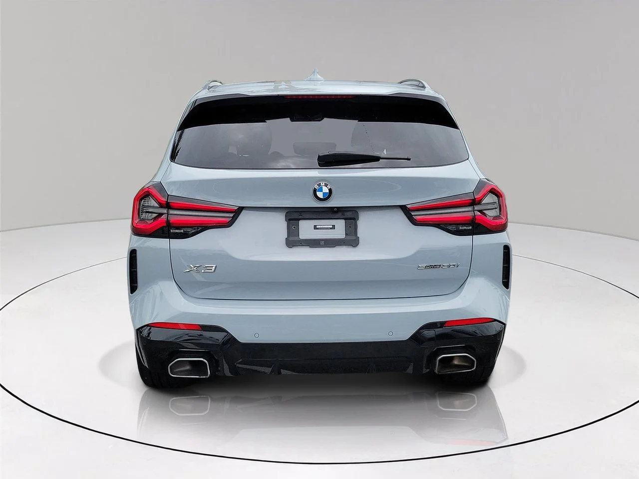 Used 2022 Gray BMW sDrive30i image 5
