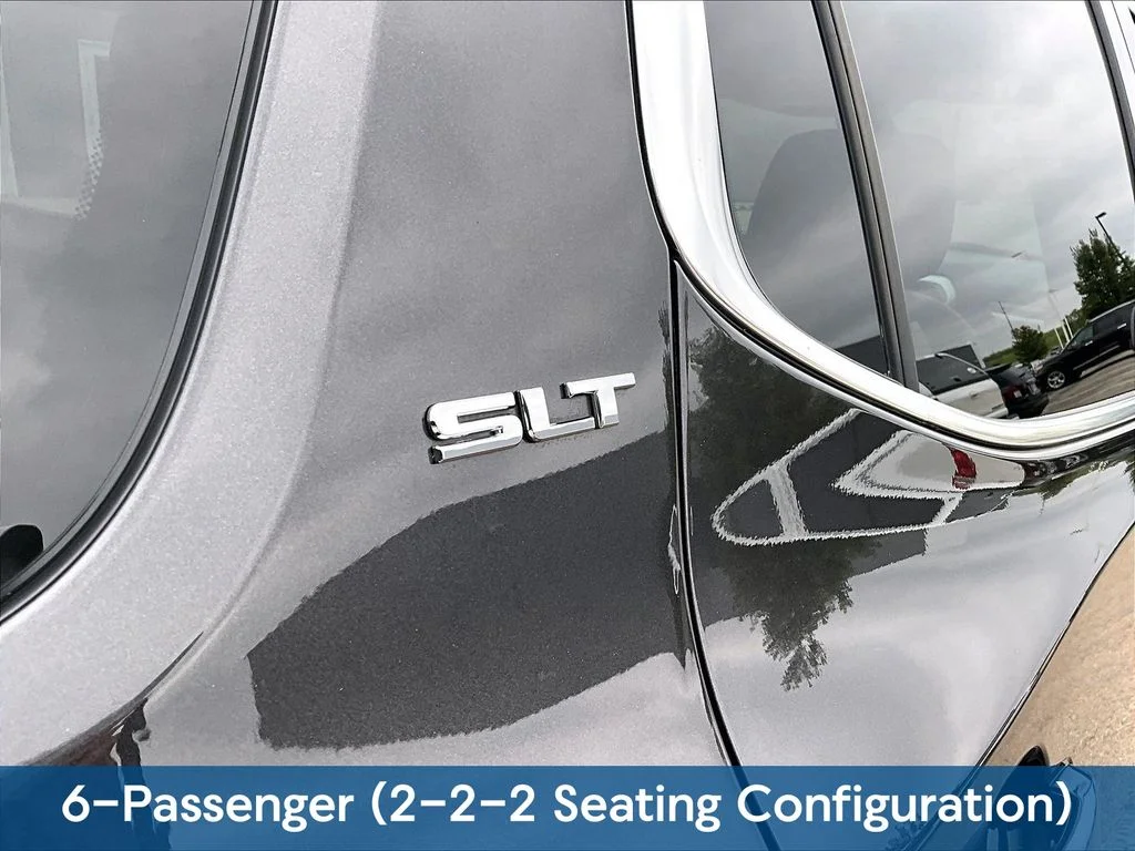 Used 2017 Silver GMC SLT-1 image 28