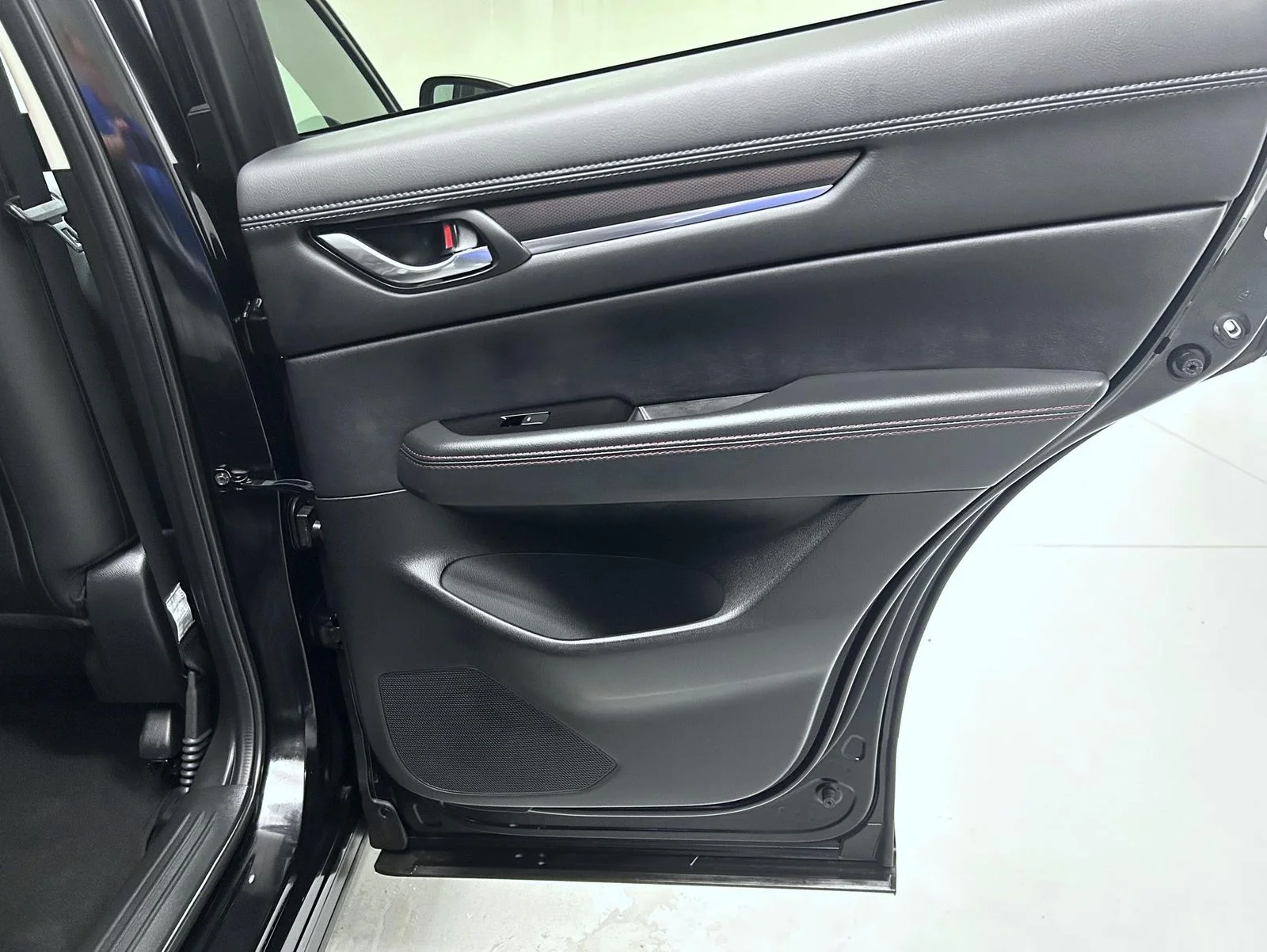 Used 2025 Black Mazda 2.5 S Carbon Edition image 17