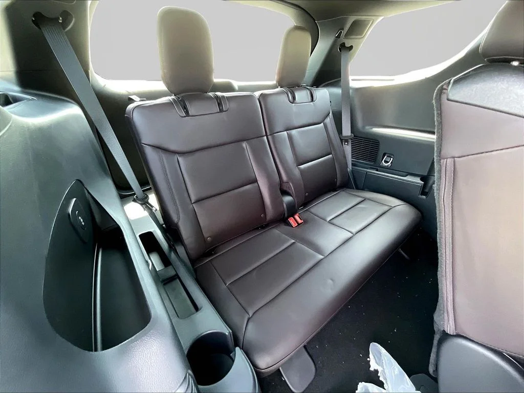 New 2026 Space White Metallic Ford Platinum™ image 30