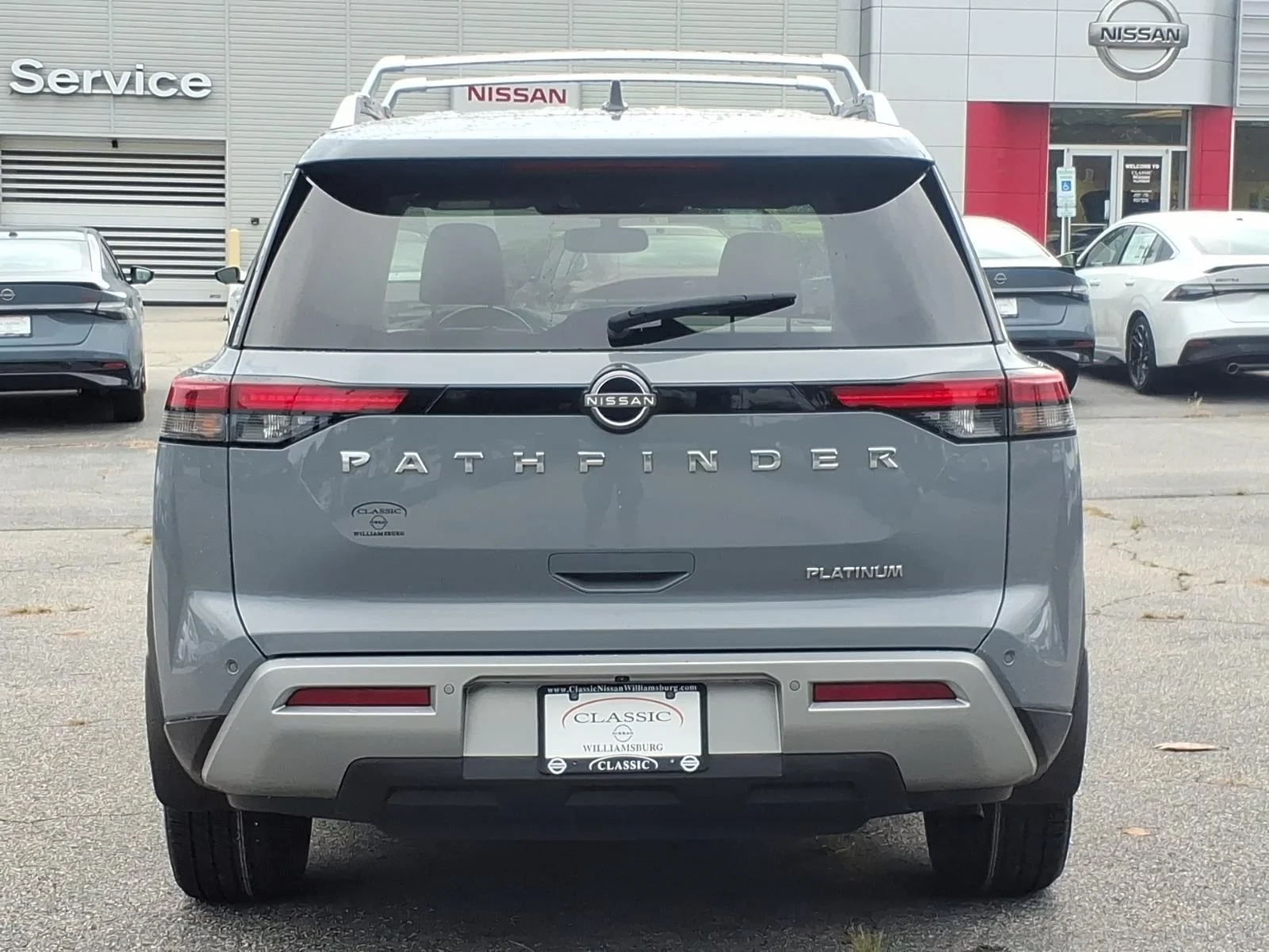 Used 2022 Boulder Gray Pearl Nissan Platinum image 8