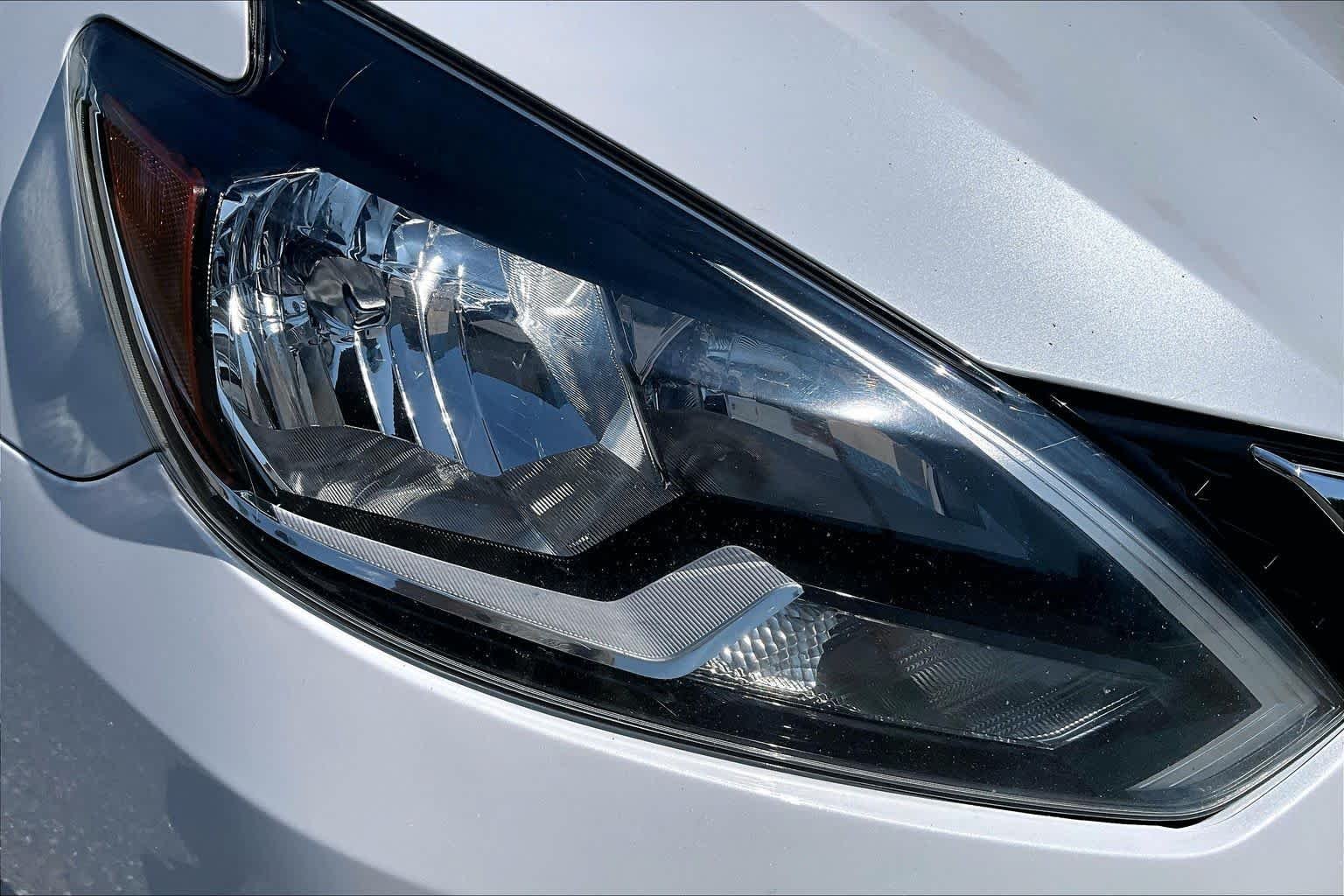 Used 2016 Aspen White Pearl Nissan SV image 27