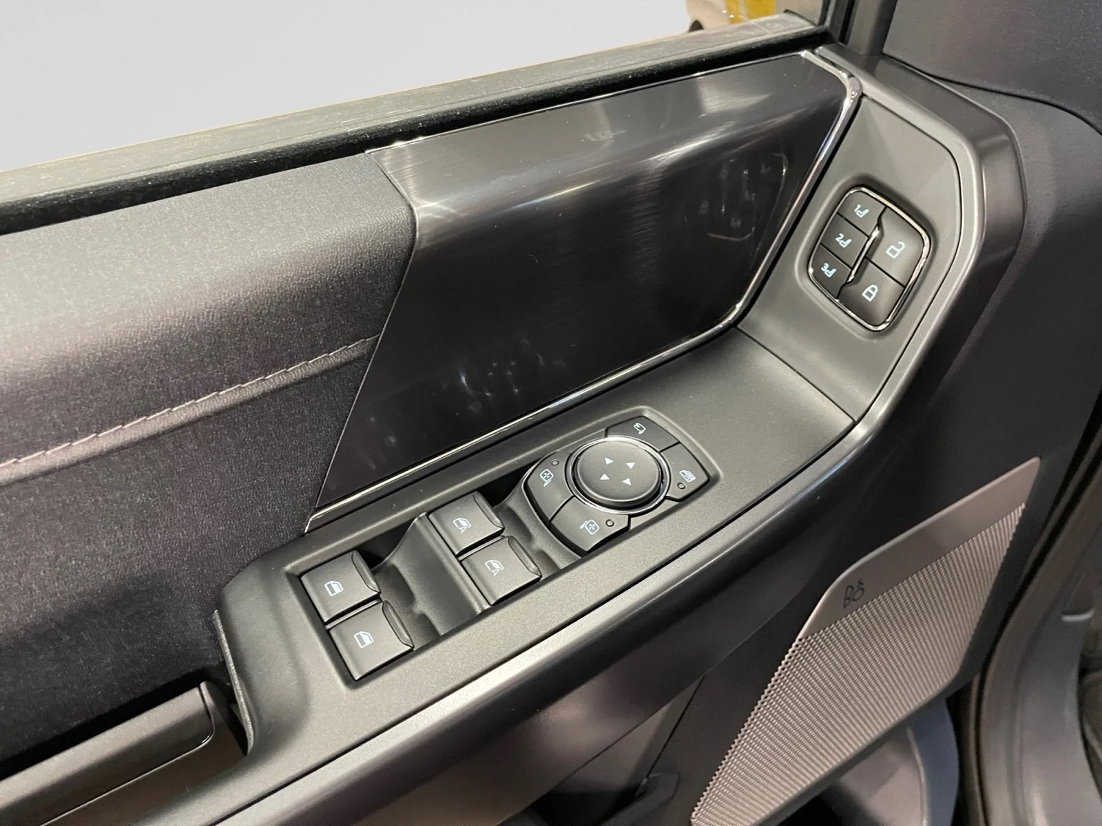 New 2026 Agate Black Metallic Ford Lariat image 12