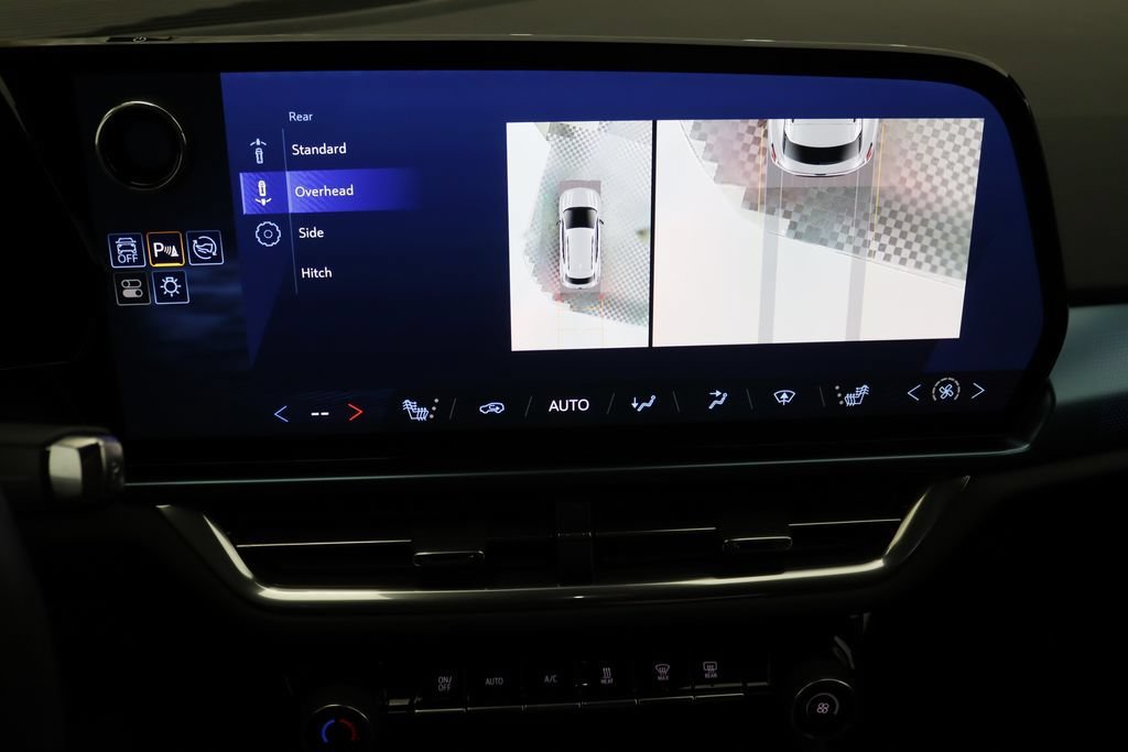 2024 Chevrolet Equinox EV LT - Photo 27