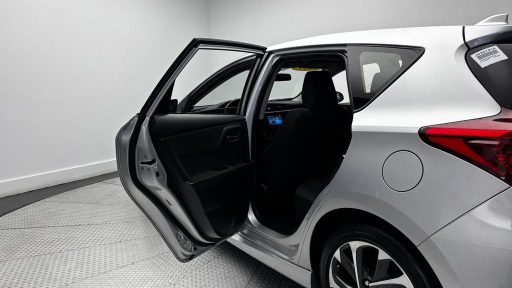 Used 2017 Silver Toyota Base image 19