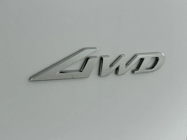 New 2026 White Genesis 2.5T Advanced image 27