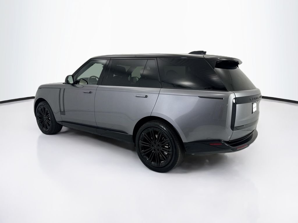 New 2026 Eiger Grey Land Rover SE image 7