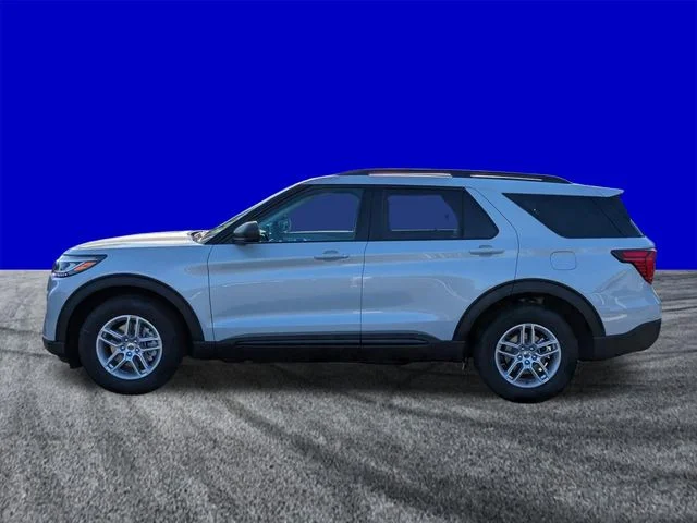New 2026 Space White Metallic Ford Active image 7