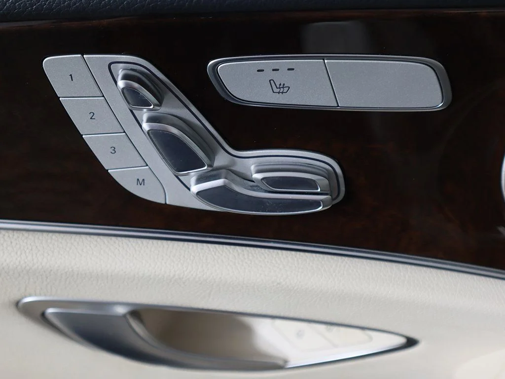 2022 Mercedes-Benz E-Class E350 - Photo 35