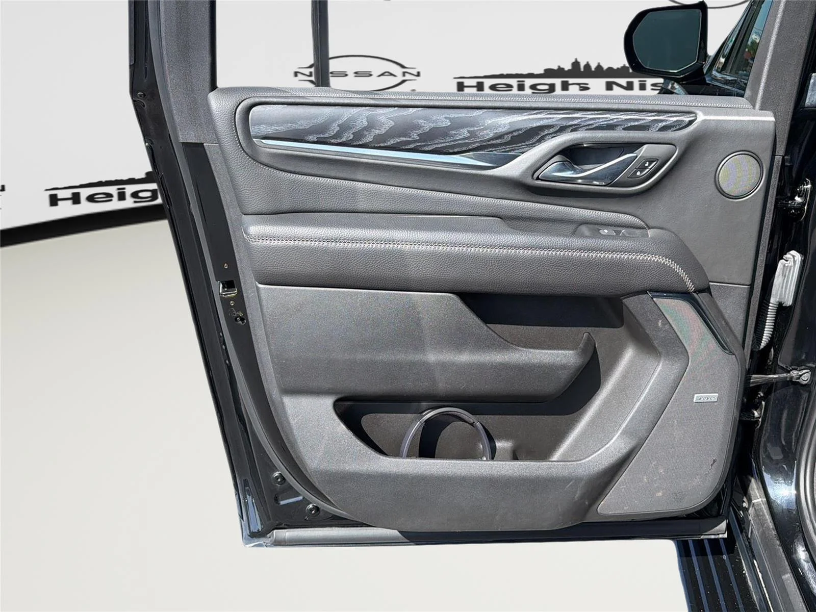Used 2023 Onyx Black GMC Denali image 30