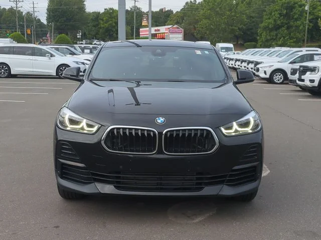 Used 2022 Black BMW sDrive28i image 16