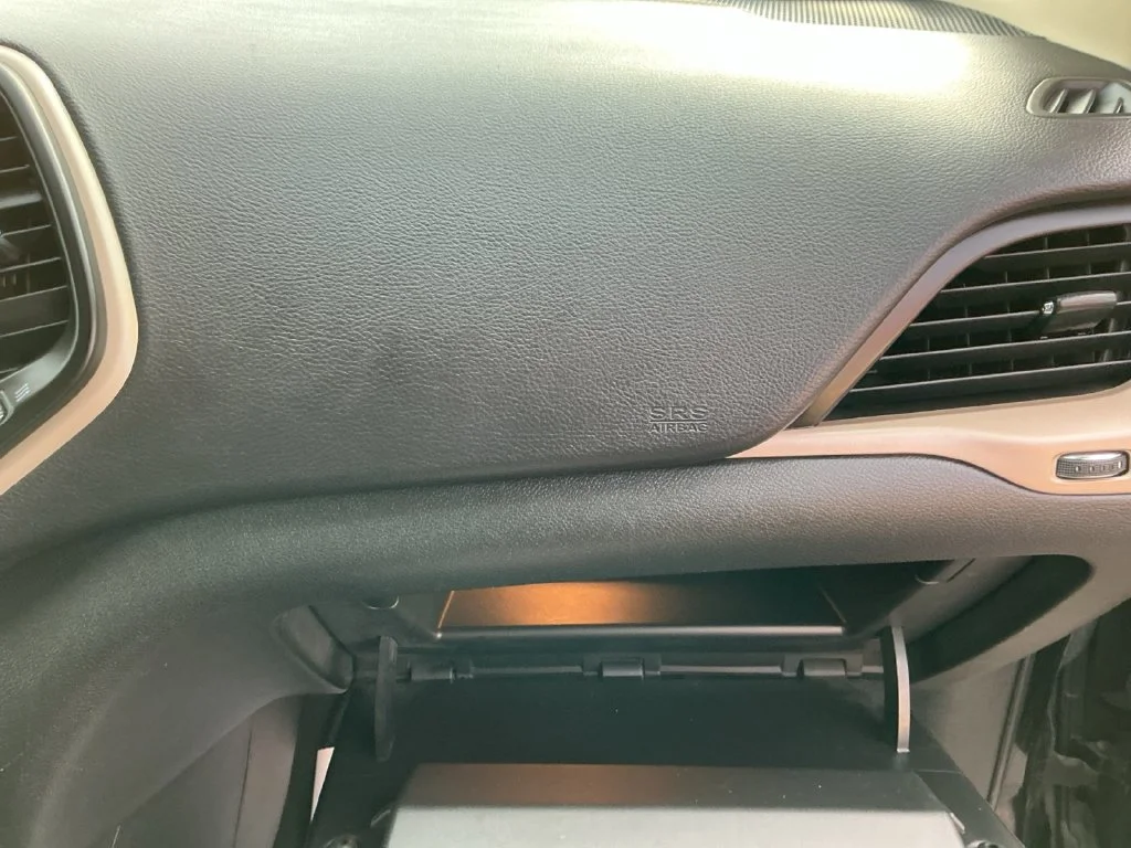 Used 2017 Black Jeep Limited image 29