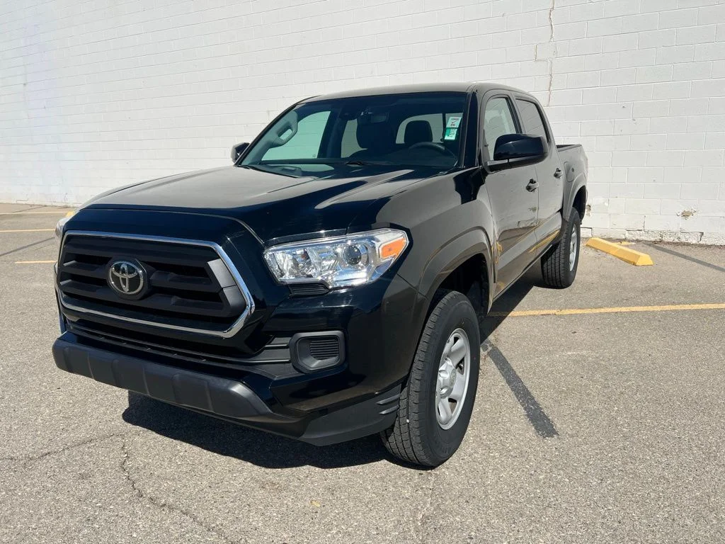 Used 2022 Midnight Black Metallic Toyota SR image 1