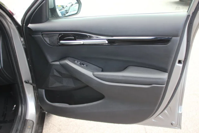 Used 2022 Gray Kia EX image 32