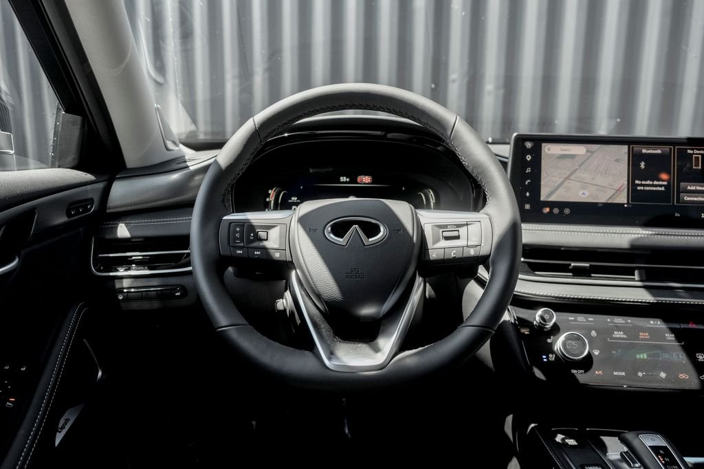New 2027 Radiant White INFINITI LUXE image 20