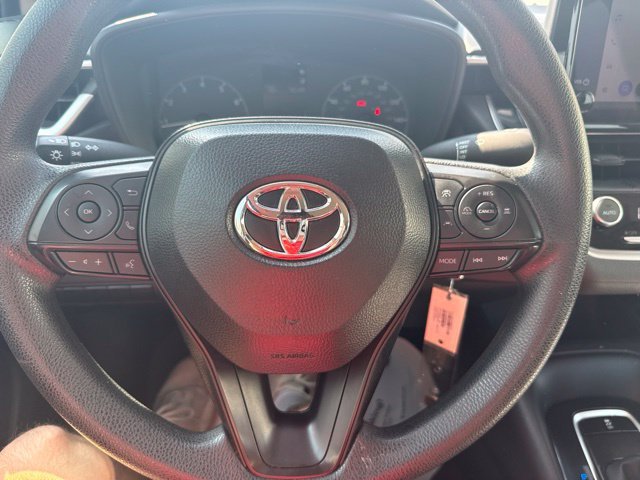 Used 2025  Toyota LE image 27