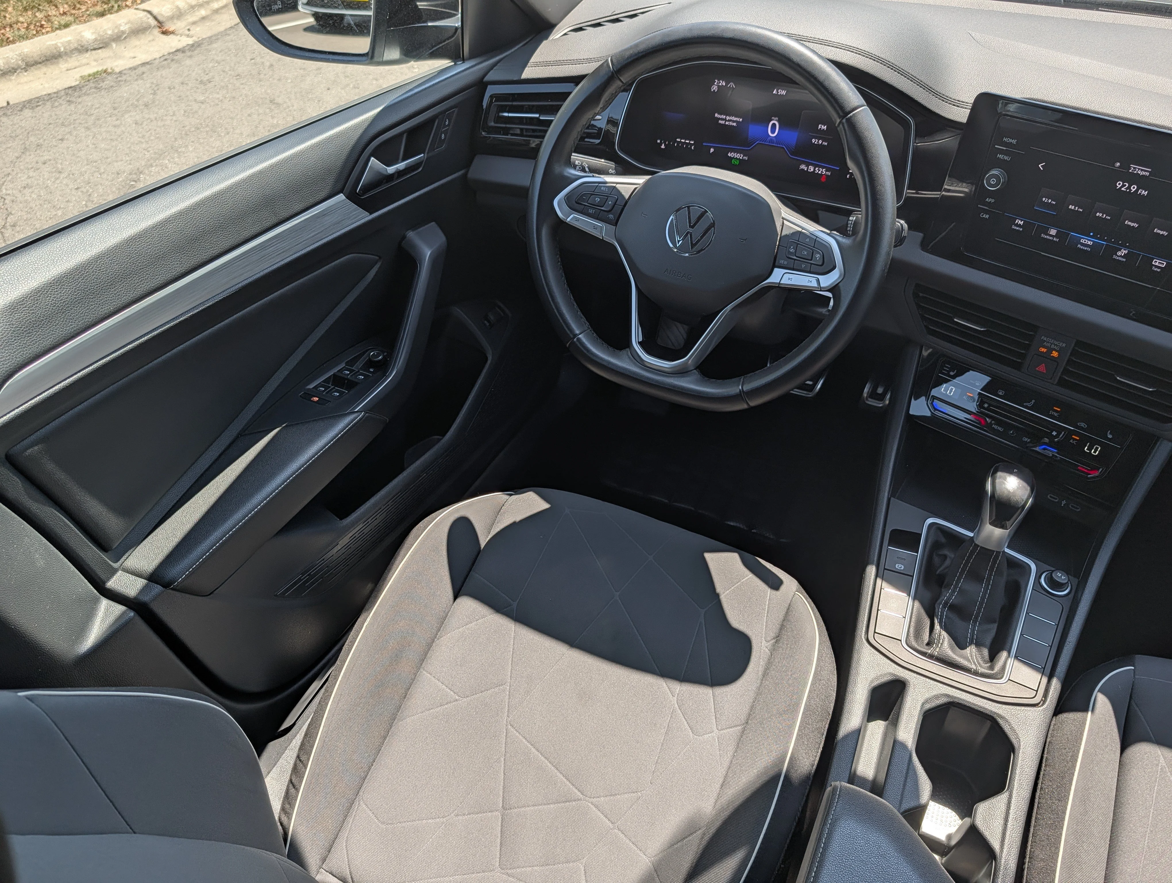 Certified Used 2025 Platinum Gray Metallic Volkswagen Sport image 9