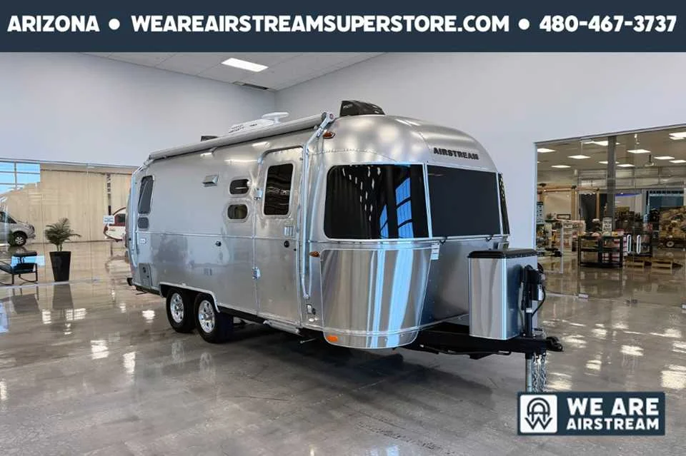 Used 2022 SILVER AIRSTREAM  image 1
