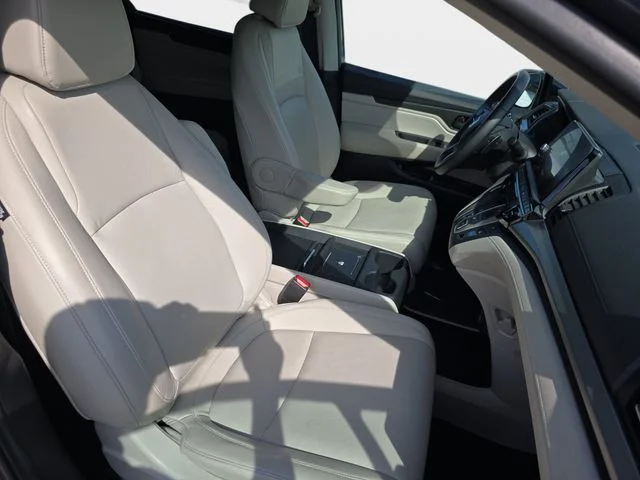 Used 2025 Gray Honda EX-L image 12