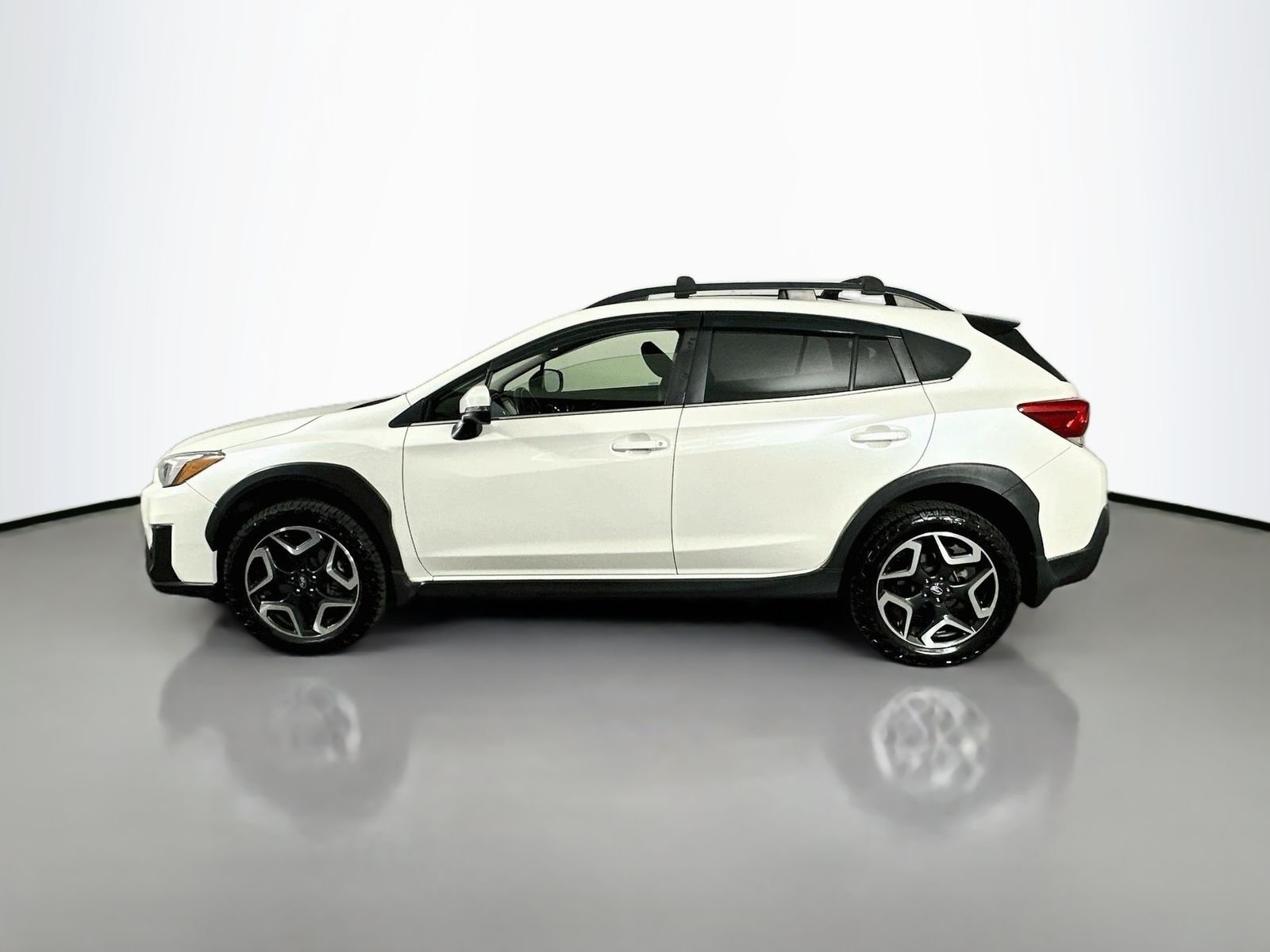 Used 2019 Crystal White Pearl Subaru 2.0i Limited image 4