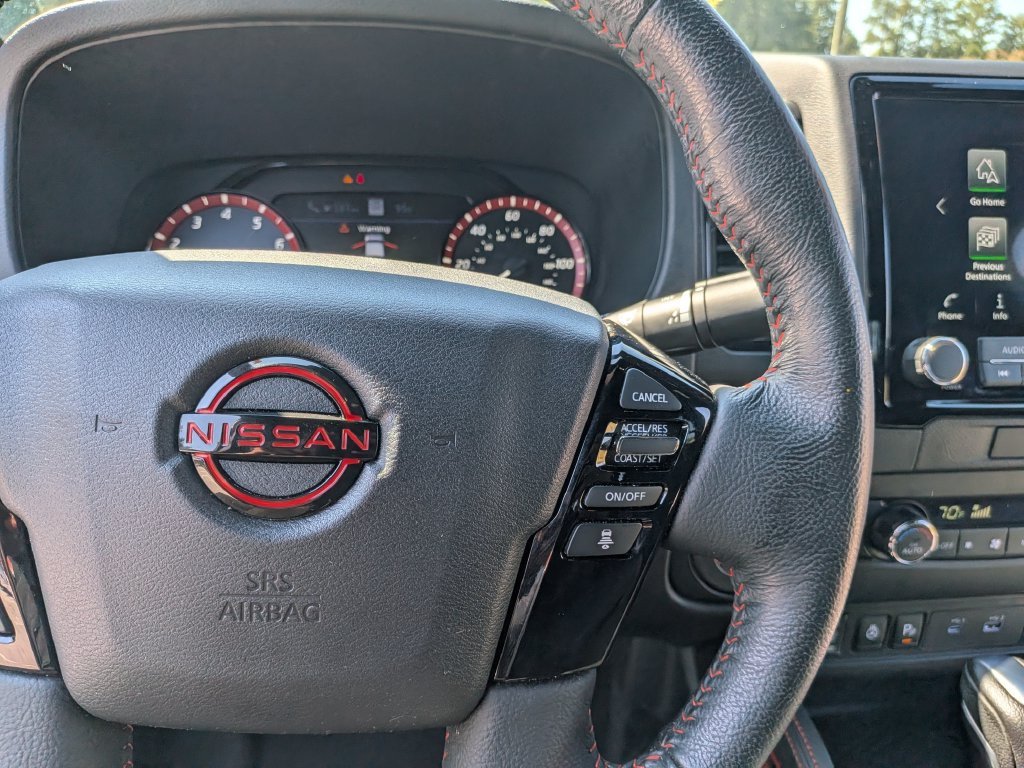 Used 2022  Nissan PRO-X image 12