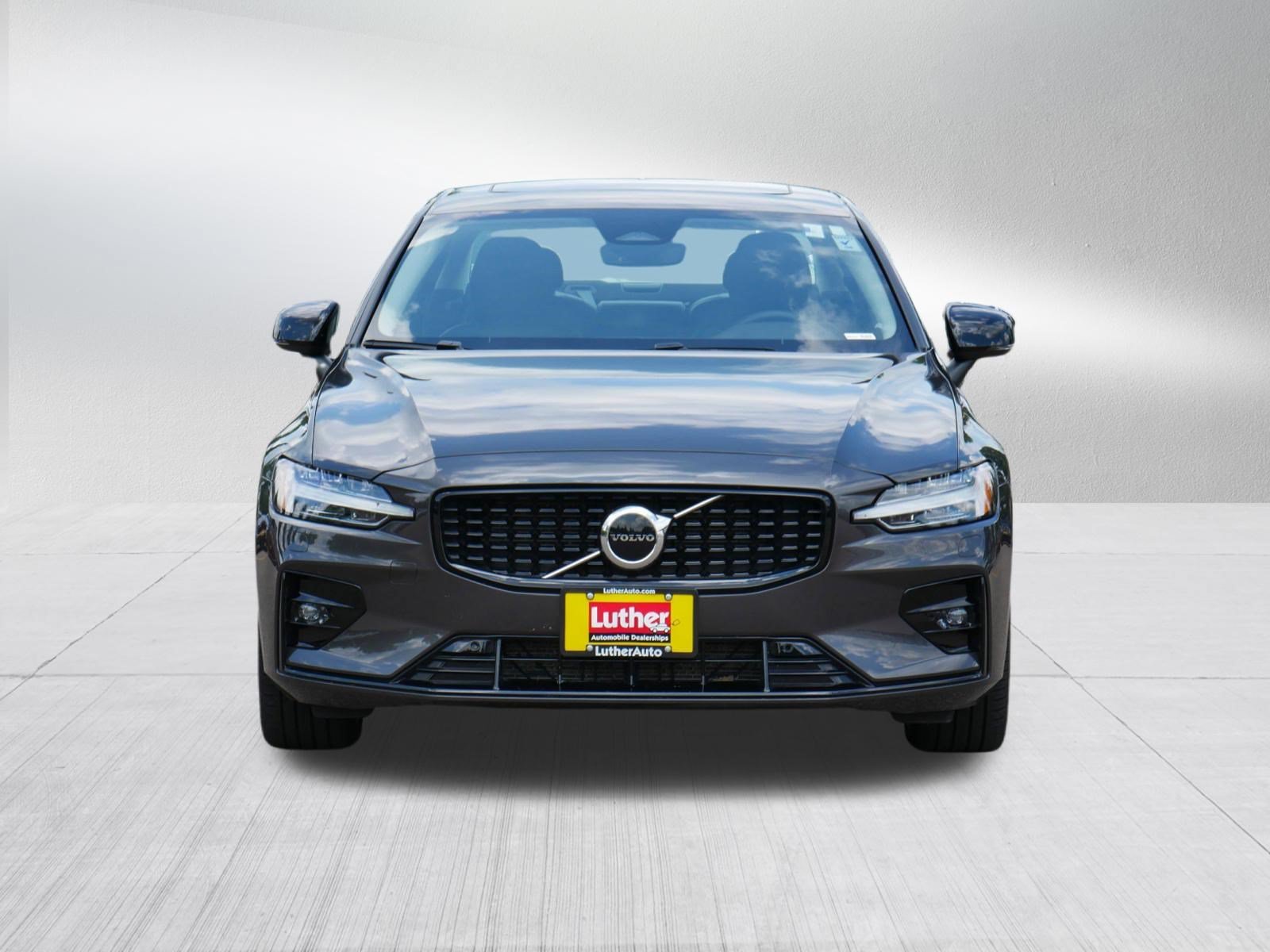 Used 2025 Volvo S60 Core with VIN 7JRL12GJXSG365916 for sale in Vadnais Heights, Minnesota