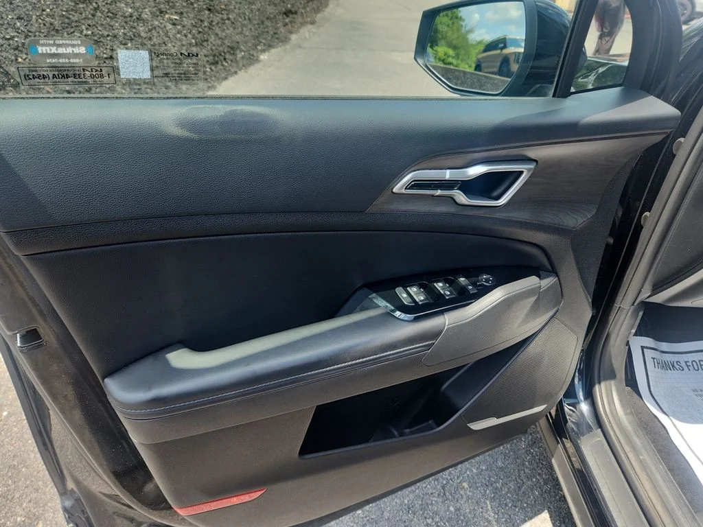 Used 2024 Black Kia X-Line image 11
