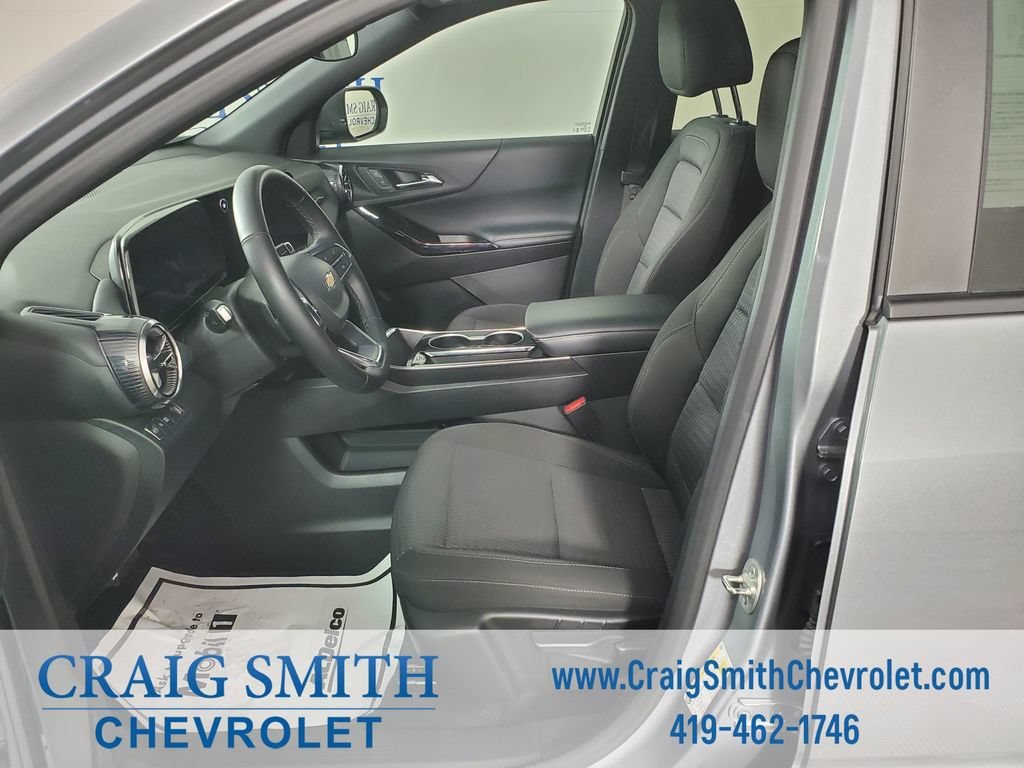 Used 2025 Sterling Gray Metallic Chevrolet LT image 10
