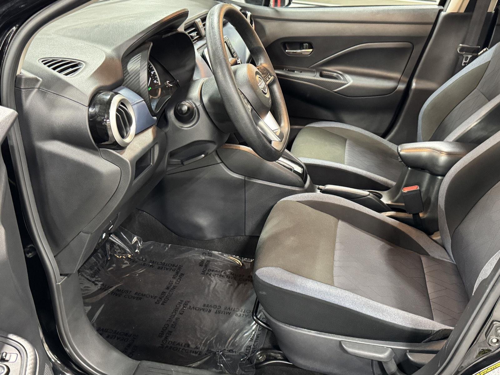 2025 Nissan Versa Sedan SV - Photo 21