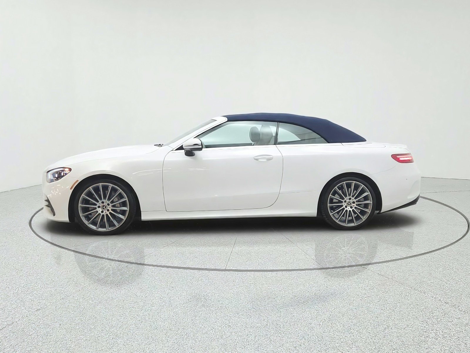 Certified Used 2022 MANUFAKTUR Moonlight White Mercedes-Benz E 450 RWD Cabriolet image 8