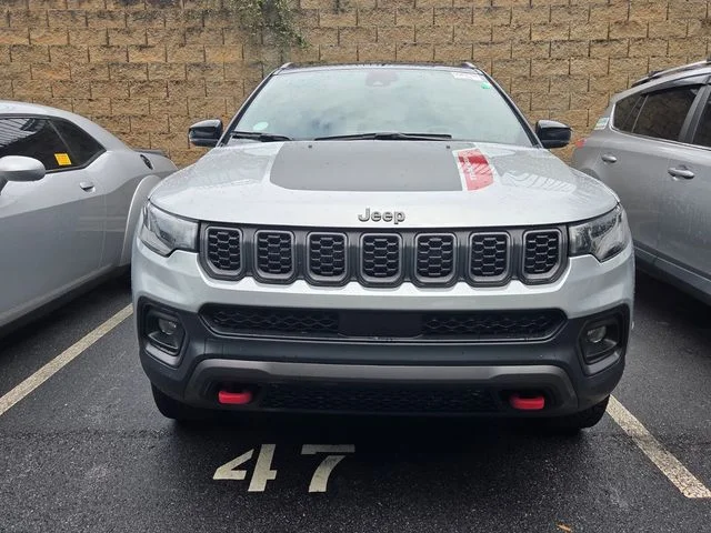 Used 2024 Silver Jeep Trailhawk image 2