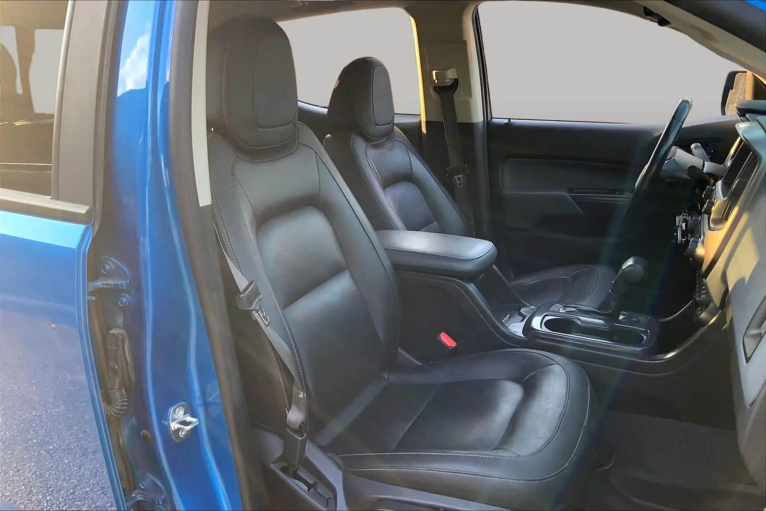 Used 2021 Bright Blue Metallic Chevrolet 4WD Z71 image 9