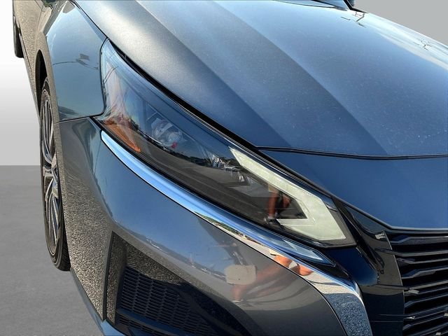 Used 2025 Gray Nissan 2.5 SV image 30
