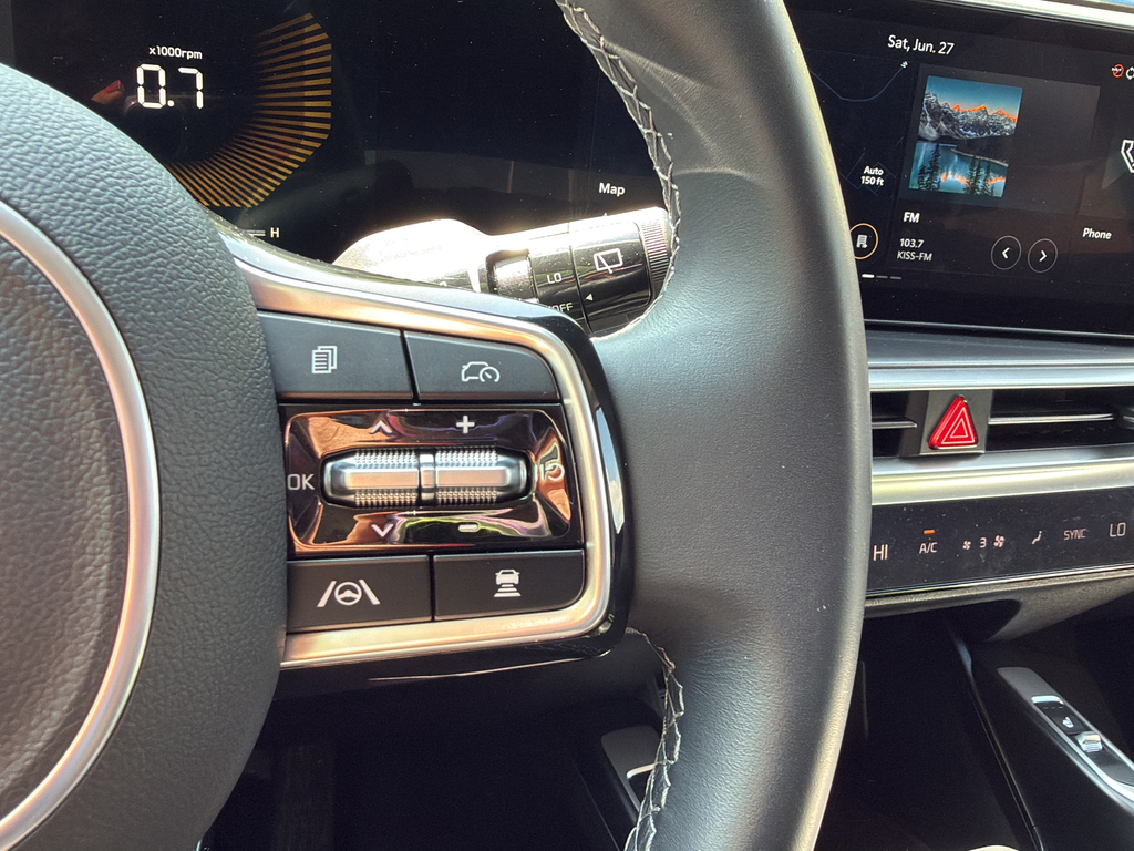 Used 2025 Black Kia S image 15