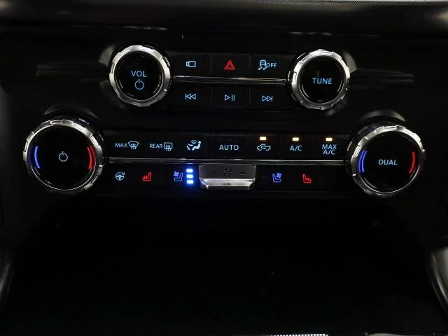 New 2026 Agate Black Metallic Ford Tremor® image 27